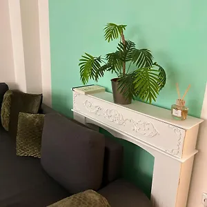 Sunny Flat In Center Of Apartmán